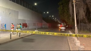 Carabinero resulta baleado tras intentar repeler encerrona en el centro de Santiago