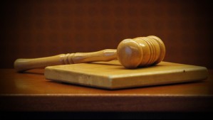 Otorgan libertad vigilada para carabineros condenados por apremios ilegítimos durante el Estallido Social