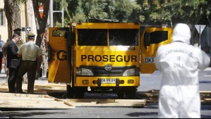 Roban un camión de valores en Santiago Centro: Conductor se encontraría desaparecido de momento