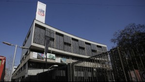 Desde el municipio de Santiago dicen que caída de matrículas de liceos emblemáticos 'está lejos de ser dramática'