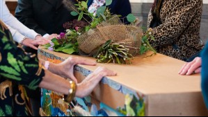 Creyeron que su hijo estaba muerto, pero en realidad estaban velando a un desconocido en su propia casa