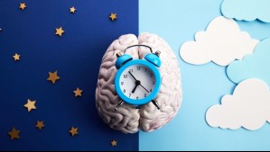 ¿Cuántos años envejece tu cerebro tras una noche sin dormir? Estudio revela la respuesta