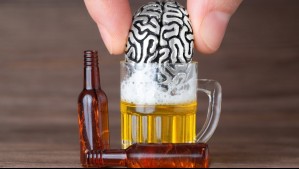 Nuevo estudio: Consumo de alcohol, incluso moderado, puede ser un factor de riesgo para desarrollar alzhéimer