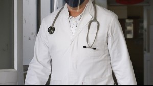 'Acudió a la agresión física': Detienen a médico que protagonizó altercado con colega en hospital de Coronel
