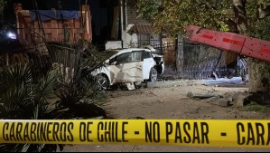 Chocaron contra una casa: Carabineros detiene a delincuente que había robado auto a conductor de aplicación