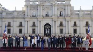 Presidente Boric encabeza consejo en aniversario de su gobierno: Se sacó foto con nuevos ministros