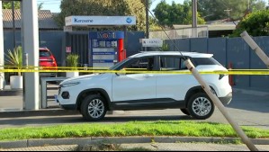 Carabinero de franco evitó con su arma que le robaran su auto: Un delincuente resultó herido y otro murió
