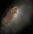 Conoce cuál es la nueva explicación para el objeto espacial conocido como \\\'Oumuamua. Este se teorizaba que correspondía a una especie de nave o velero extraterrestre.