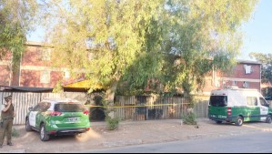 Investigan incendio en Lo Prado: Hombre es encontrado muerto y su madre presentaba heridas cortopunzantes