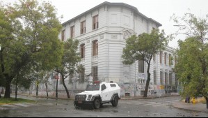 Desórdenes en las cercanías del Liceo de Aplicación provocan cortes de tránsito