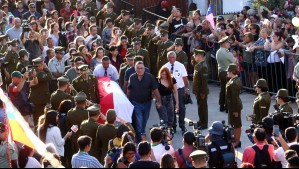 Masiva recepción en Rancagua al cuerpo del mártir de Carabineros que fue asesinado en el Centro de Santiago
