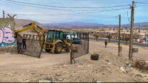 Gran operativo en Arica: Realizan masivo desalojo en toma ubicada en terrenos fiscales