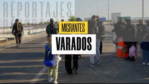 Migrantes varados en la frontera: Dejan Chile y en Perú la policía les cobra dinero por pasar