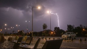 Meteorología emite aviso por 'probables tormentas eléctricas' en zonas de tres regiones del país