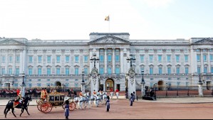 Emergencia en Palacio de Buckingham a días de coronación: Hallan cartuchos de escopeta y realizan explosión controlada
