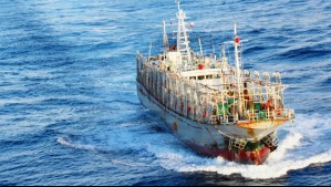 Alerta por flota china en Chile: Cerca de 450 naves pasarán por aguas nacionales