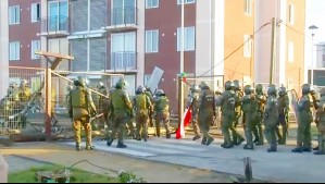 Con incidentes y gran contingente policial se desarrolló desalojo de viviendas tomadas en San Pedro de la Paz