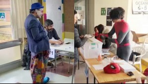 El lado B de las elecciones: Spiderman es vocal de mesa y un payaso fue a votar