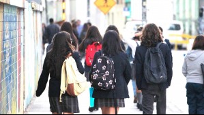 Investigan muerte de menor de 11 años que se desplomó al interior del colegio en Isla de Maipo