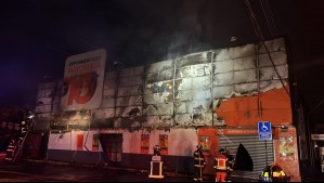 Incendio en Los Andes: Confirman corte de suministro eléctrico y suspenden clases en 2 colegios