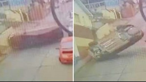 Videos muestran impresionante volcamiento de vehículo cuando bajaba por un cerro de Valparaíso