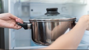 Esta es la razón por la que no deberías guardar ollas con comida en el refrigerador