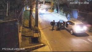 'Se bajaron tres sujetos a punta de pistola': Video muestra encerrona sufrida por madre y su hijo en La Florida