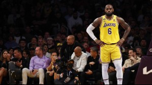 'Tengo mucho que pensar': LeBron James deja en el aire su futuro en el básquet tras caer eliminado