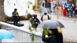 Lluvia en Santiago: Vuelven a pronosticar precipitaciones para esta semana