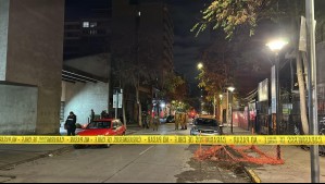 Doble homicidio tras balacera en pleno centro de Santiago: Se investiga un intento de robo de vehículo
