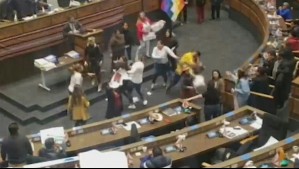 [VIDEO] Congresistas bolivianas se golpean en plena sesión parlamentaria