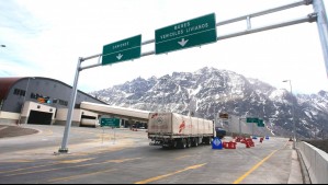 'No hay hospedaje': Cerca de 1.500 autos chilenos no pueden regresar desde Mendoza por el mal tiempo