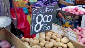 Distintos alimentos estacionales ya han anotado alzas sustanciales: Afectaría a las papas, legumbres y tomates