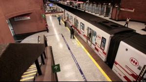 Metro de Santiago anuncia que los servicios en Líneas 1 y 6 fueron reestablecidos: Descartan objeto explosivo