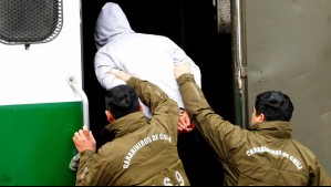 Hombre acusado de arrojar una olla de agua hirviendo a su pareja e hijo de un año queda en prisión preventiva