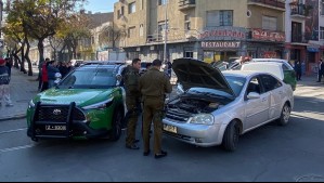 Detienen a dos menores y un adulto tras persecución policial: Afirman que intentaron atropellar a carabinero