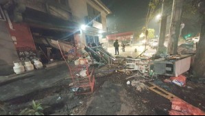 Explosión en local de comida en Conchalí deja dos fallecidos: Fuga de gas habría causado la tragedia