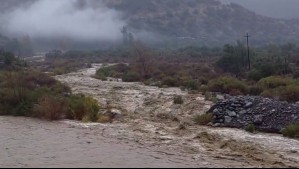 Decretan alerta roja en sectores cercanos al río Maipo por crecida de caudal
