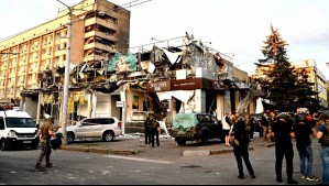 Bombardeo ruso afecta a una pizzería y deja al menos 10 muertos en Ucrania