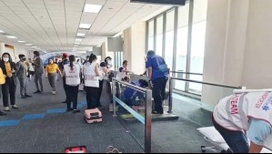Mujer pierde una pierna tras quedar atascada en banda transportadora en aeropuerto de Tailandia
