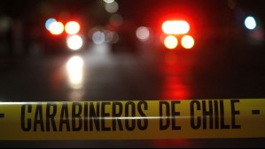 Encuentran cuerpo de hombre fuera de su casa en Valdivia: Fue baleado por menor de 17 años