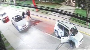 Video muestra violento portonazo a hombre de 62 años en Ñuñoa