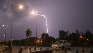 Meteorología emite aviso de probables tormentas eléctricas en cuatro regiones del país