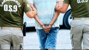 Dos detenidos tras persecución policial en Las Condes: Se dedicaban al robo de especies de vehículos