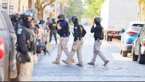 Robo asciende a $150 millones: Violento 'turbazo' en reconocida tienda de ropa en outlet de Quilicura