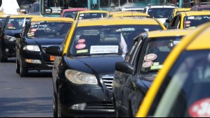 Tienen plazo hasta el 8 de agosto: Esta es la nueva tarifa que deberán implementar los taxis en Santiago