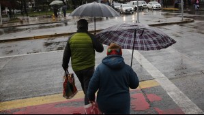 Lluvia en Santiago: Pese a sistema frontal existe déficit de precipitaciones en la capital