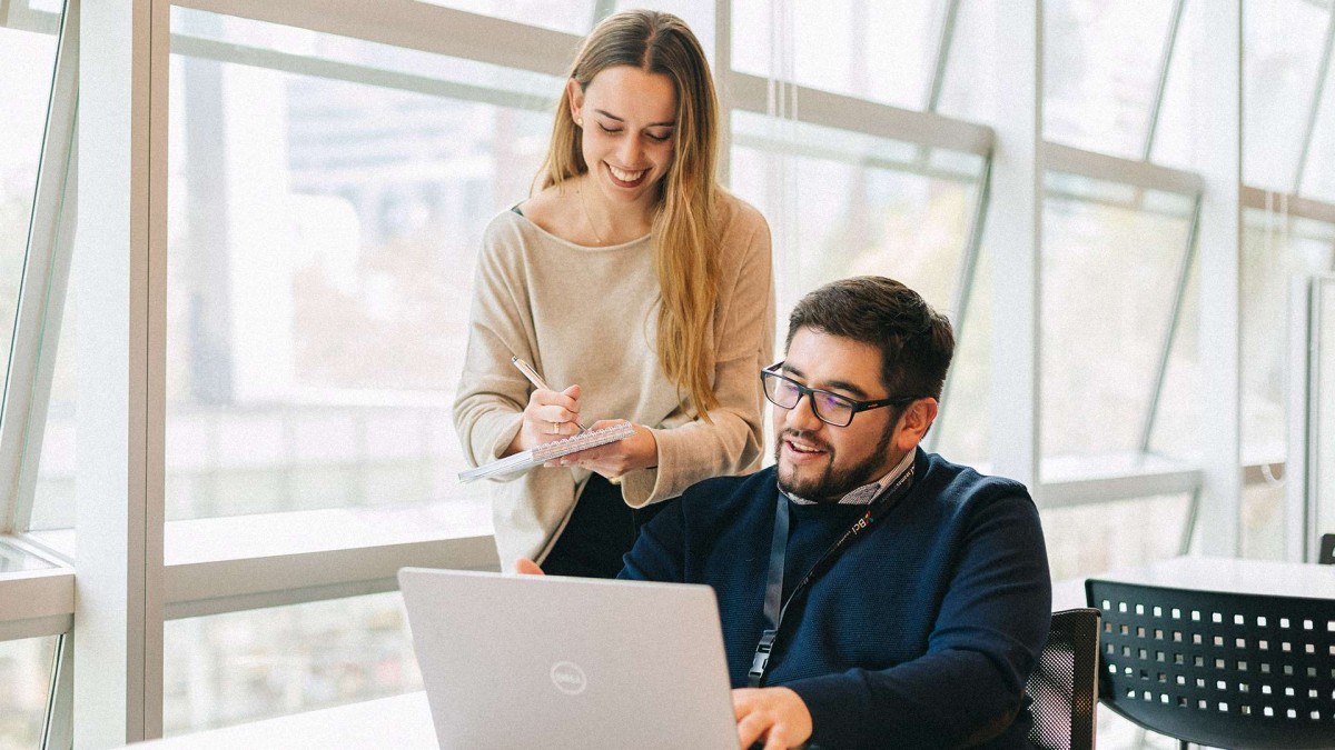 Trabajo flexible y sueldo mínimo: Banco Bci entró al 'Top Employer' por buenas prácticas laborales