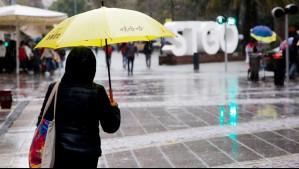 'Un mes clásicamente invernal': Jaime Leyton anticipa que agosto será 'más lluvioso' de lo normal en Santiago