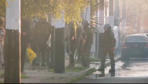Incidentes en demolición de mausoleo en La Granja: Manifestantes se enfrentaron a Carabineros